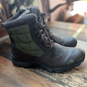 NORTH FACE WINTER BOOT